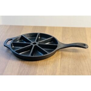 Vintage Lodge #8 CB Cast Iron Round Wedge Cornbread Pan Divided 9"